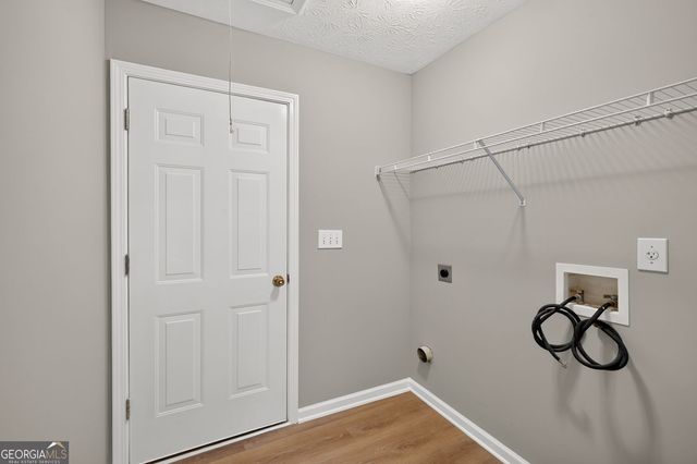 1637 Summit Creek Way, Loganville, GA 30052