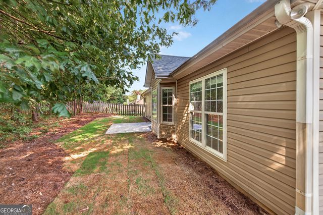 1637 Summit Creek Way, Loganville, GA 30052