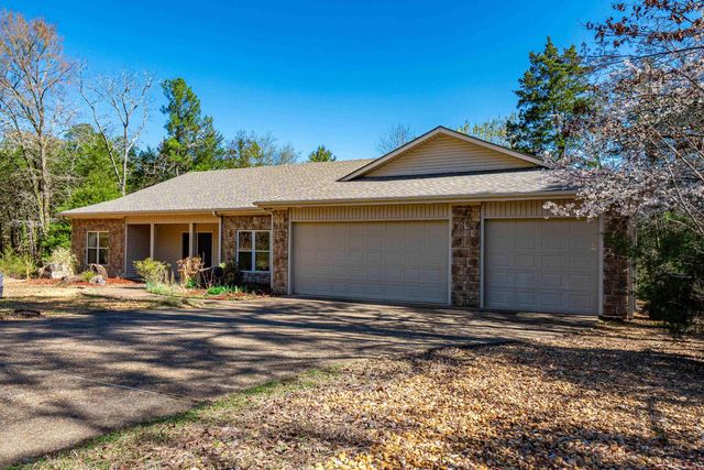 15 Perfecto Court, Hot Springs Village, AR 71909