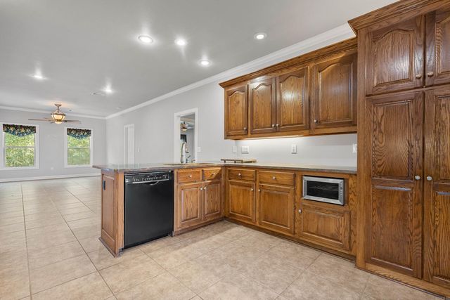 15 Perfecto Court, Hot Springs Village, AR 71909