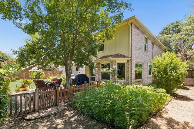 933 Golden Grove Drive, Lewisville, TX 75067