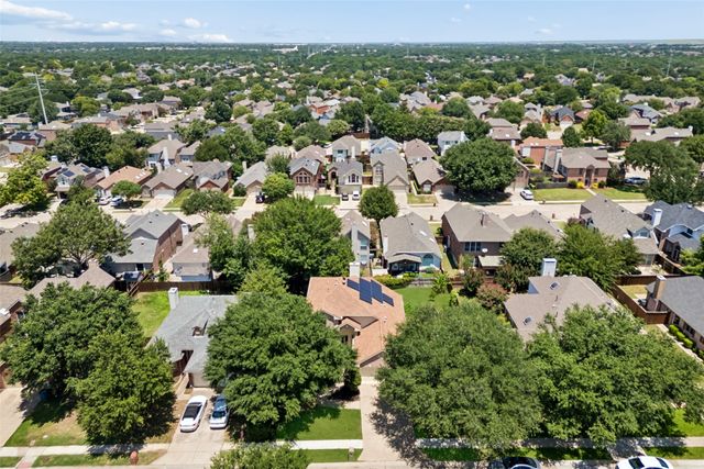 933 Golden Grove Drive, Lewisville, TX 75067