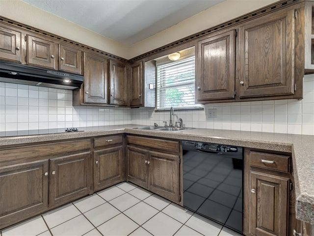 701 Pepperdine Avenue, Edmond, OK 73013