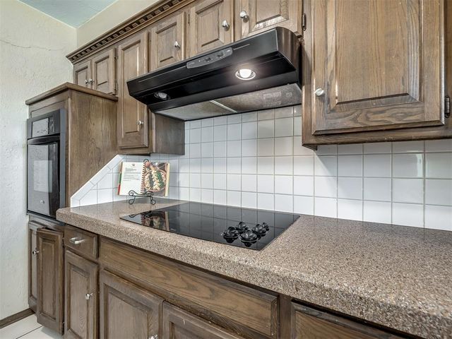 701 Pepperdine Avenue, Edmond, OK 73013