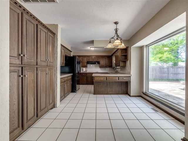 701 Pepperdine Avenue, Edmond, OK 73013