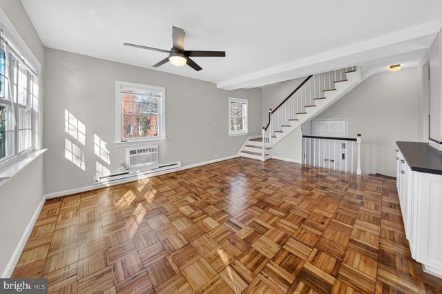 1103 BEVERLEY DR, Alexandria, VA 22302