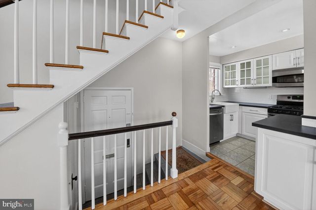 1103 BEVERLEY DR, Alexandria, VA 22302