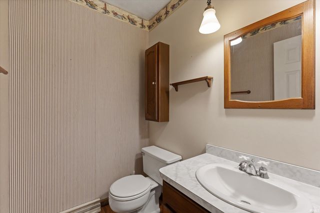 1612 Kerry Court, South Bend, IN 46614