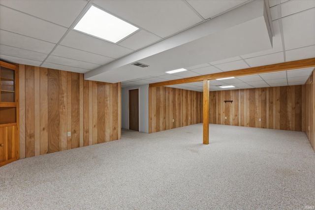 1612 Kerry Court, South Bend, IN 46614