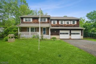 91 Hillcrest Rd, Warren Twp., NJ 07059