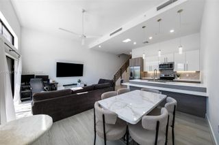4480 NW 8th Pl, Plantation, FL 33317
