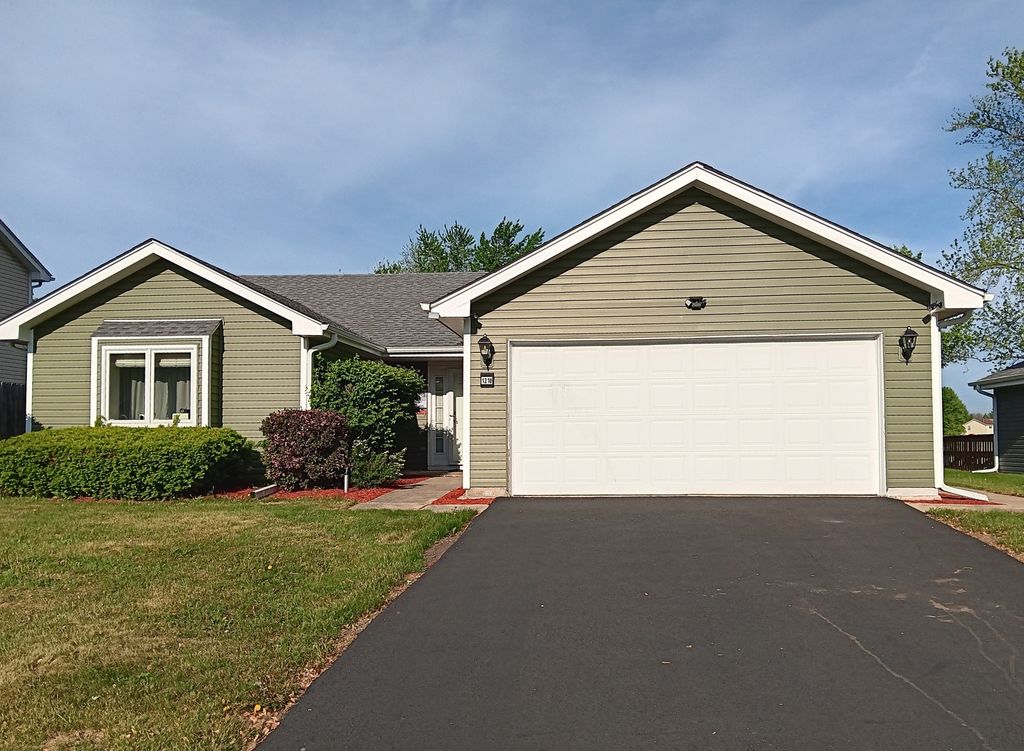 1210 Middlebury Drive, Aurora, IL 60504