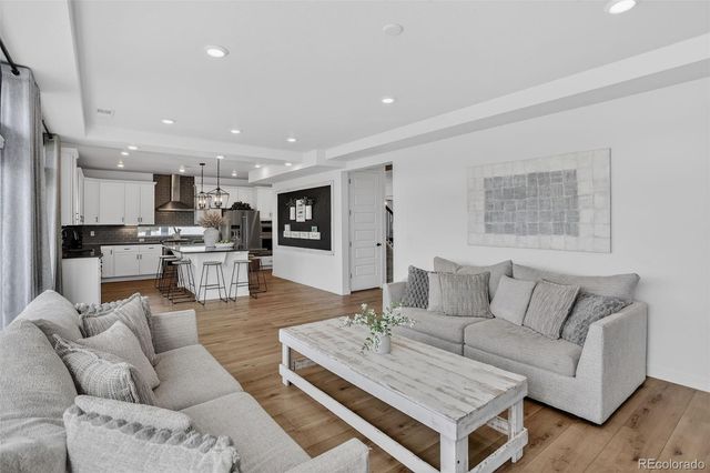 3780 Sprucewood Drive, Johnstown, CO 80534