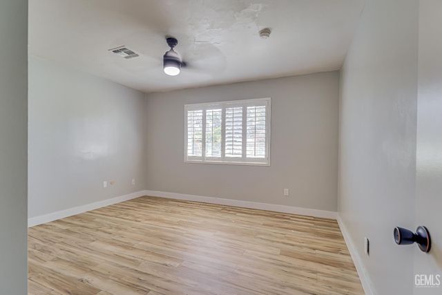 1000 Halterio Court, Bakersfield, CA 93309