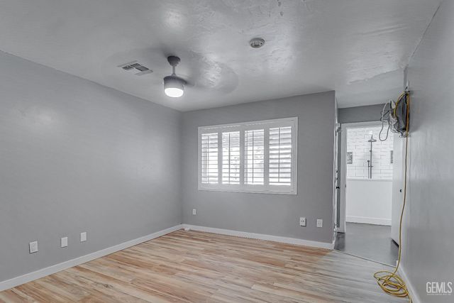 1000 Halterio Court, Bakersfield, CA 93309