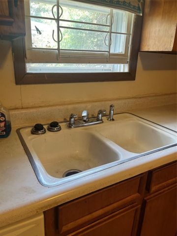 3823 Crandon Street, Houston, TX 77026