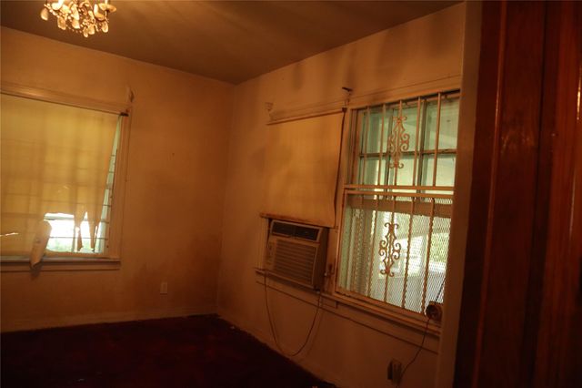 3823 Crandon Street, Houston, TX 77026