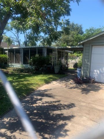 3823 Crandon Street, Houston, TX 77026