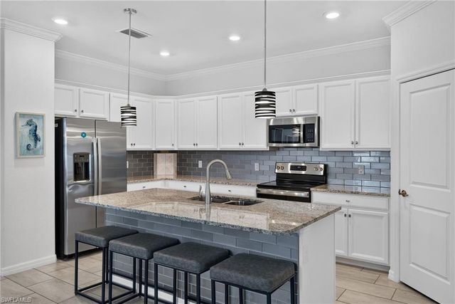 11550 Shady Palm WAY, Fort Myers, FL 33913