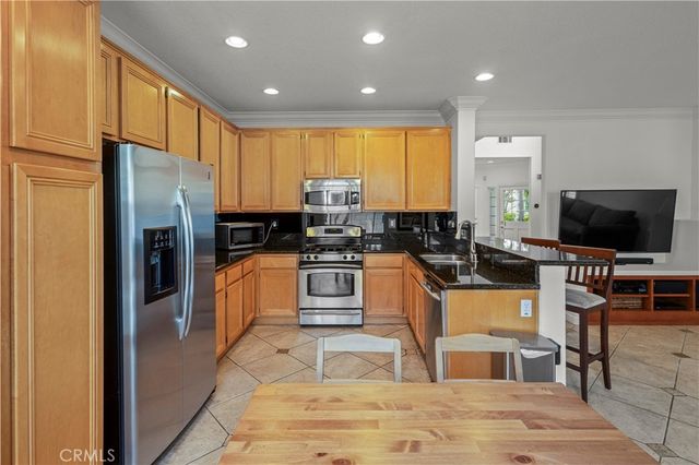 7635 Park Field Circle, Huntington Beach, CA 92648