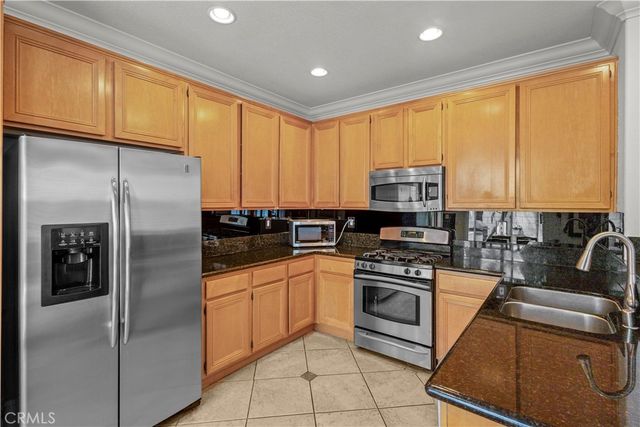 7635 Park Field Circle, Huntington Beach, CA 92648