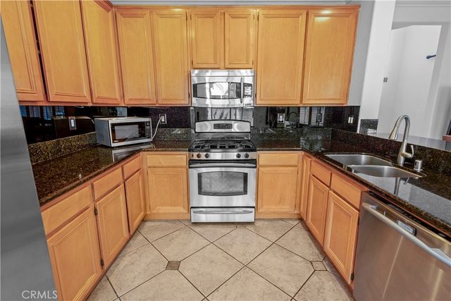 7635 Park Field Circle, Huntington Beach, CA 92648