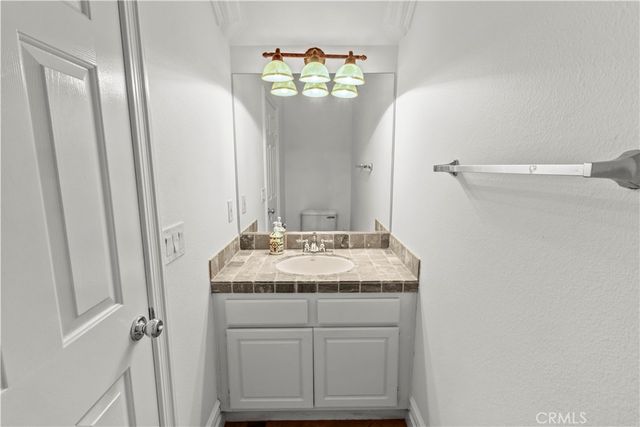 7635 Park Field Circle, Huntington Beach, CA 92648