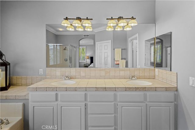 7635 Park Field Circle, Huntington Beach, CA 92648