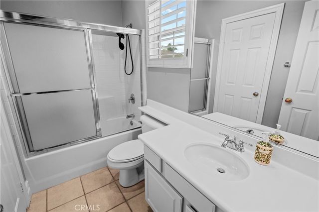 7635 Park Field Circle, Huntington Beach, CA 92648