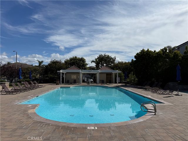 7635 Park Field Circle, Huntington Beach, CA 92648