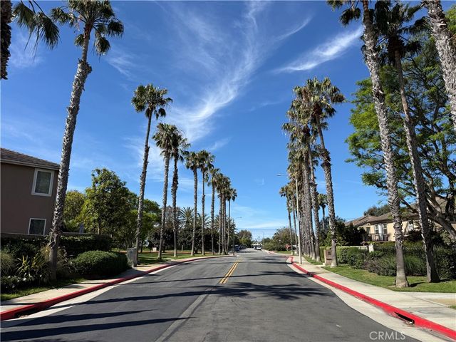 7635 Park Field Circle, Huntington Beach, CA 92648
