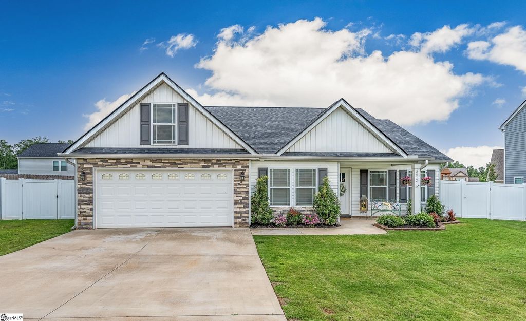 2012 Renata Lee Drive, Lyman, SC 29365