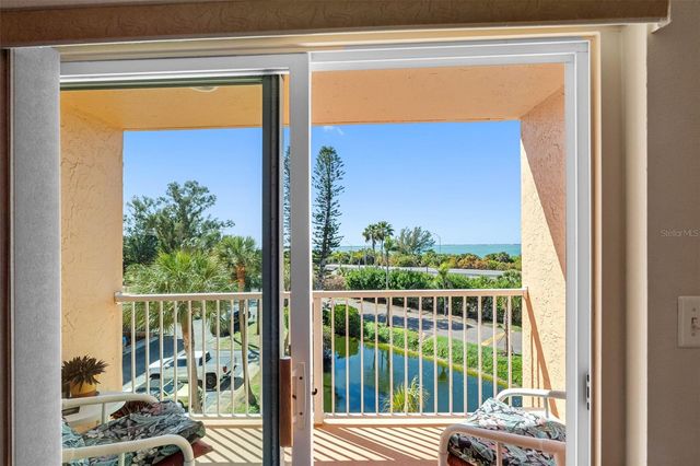 7430 SUNSHINE SKYWAY LANE S 406, St Petersburg, FL 33711