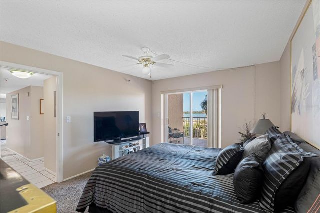 7430 SUNSHINE SKYWAY LANE S 406, St Petersburg, FL 33711