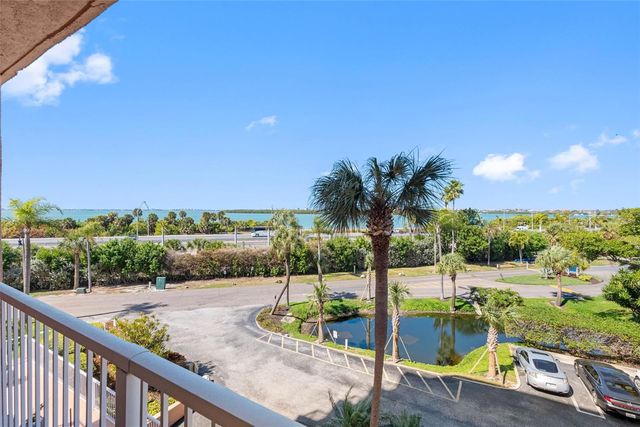 7430 SUNSHINE SKYWAY LANE S 406, St Petersburg, FL 33711