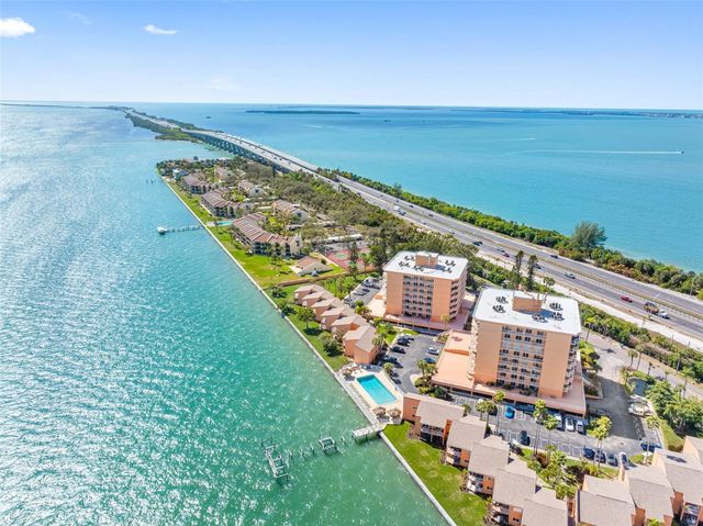 7430 SUNSHINE SKYWAY LANE S 406, St Petersburg, FL 33711
