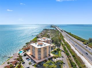 7430 SUNSHINE SKYWAY LANE S 406, St Petersburg, FL 33711
