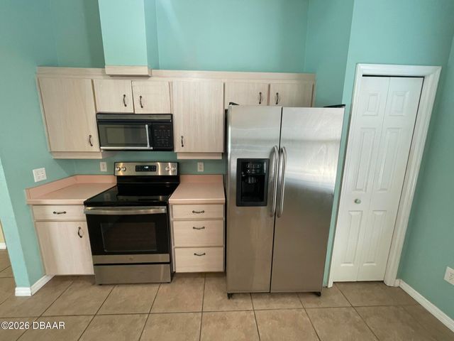 4568 Woodcove Drive, Port Orange, FL 32127