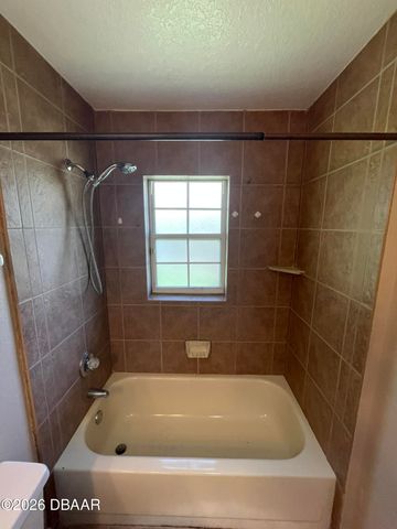 4568 Woodcove Drive, Port Orange, FL 32127