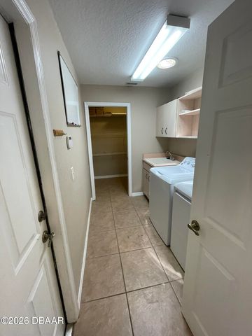 4568 Woodcove Drive, Port Orange, FL 32127