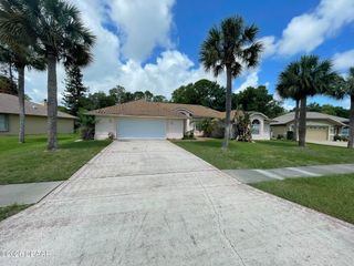 4568 Woodcove Drive, Port Orange, FL 32127