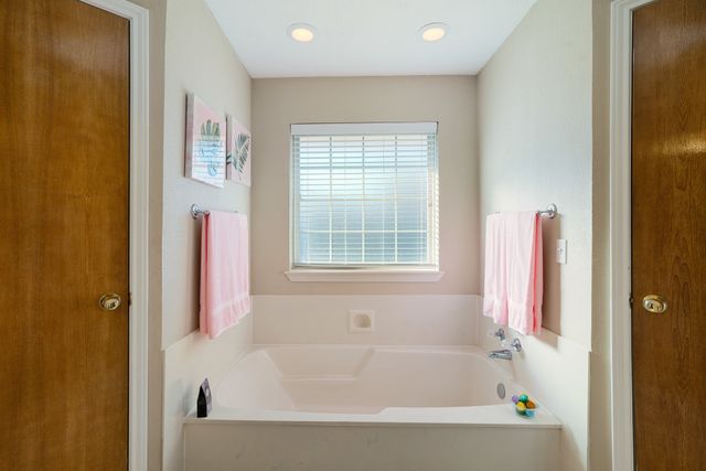 925 Medalist Street, Paris, TX 75460