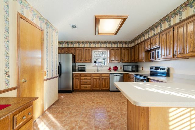 925 Medalist Street, Paris, TX 75460