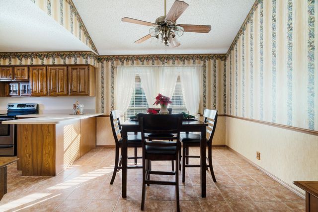 925 Medalist Street, Paris, TX 75460