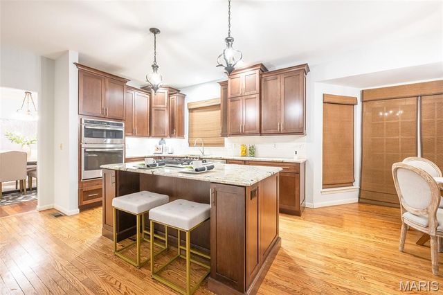 17651 Westhampton Woods Drive, Wildwood, MO 63005