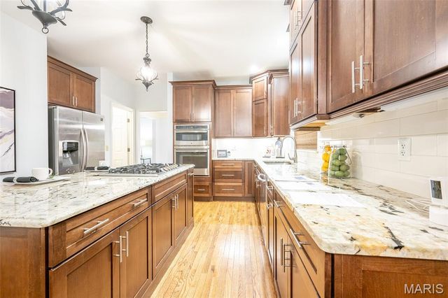 17651 Westhampton Woods Drive, Wildwood, MO 63005