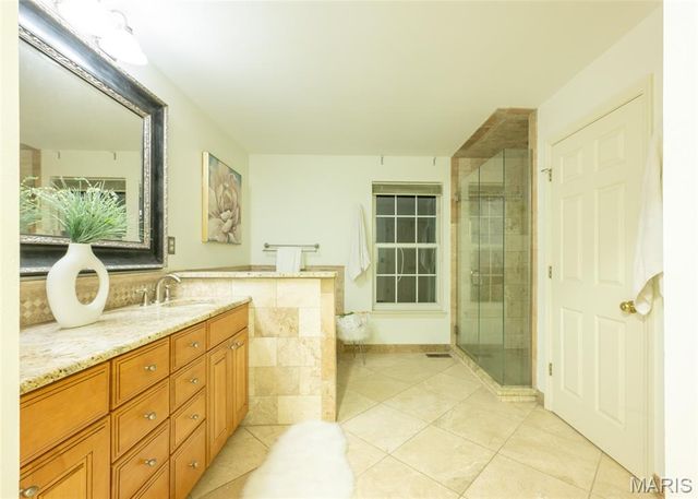 17651 Westhampton Woods Drive, Wildwood, MO 63005