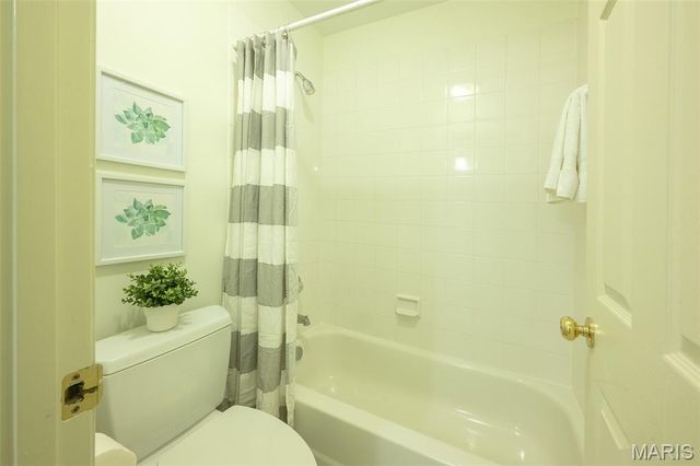 17651 Westhampton Woods Drive, Wildwood, MO 63005