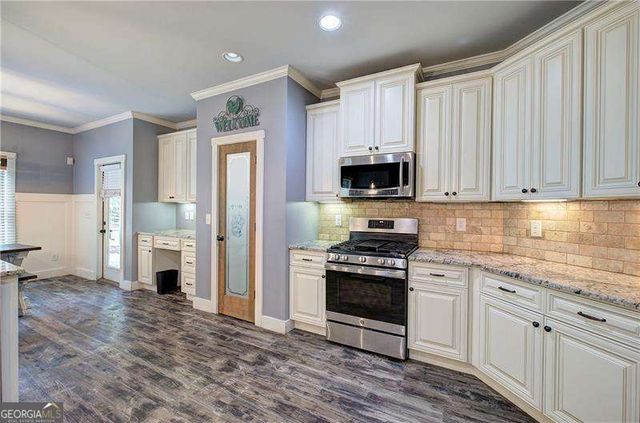 908 Emerald Court, Woodstock, GA 30189