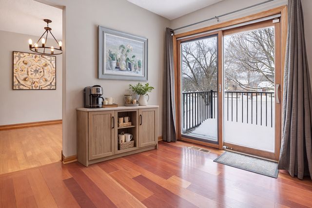 12955 Black Hills Drive, Burnsville, MN 55337